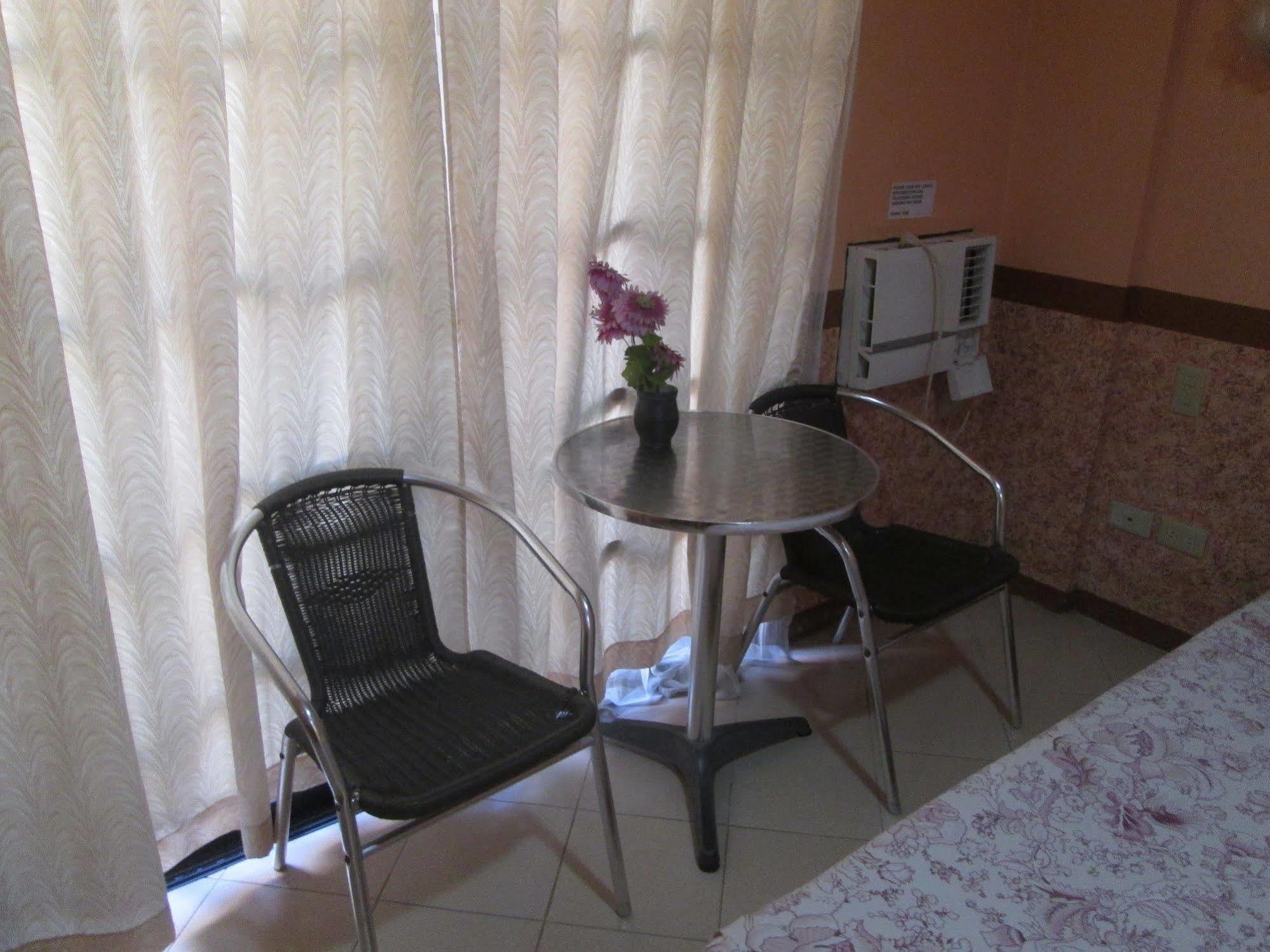 Maxima De Boracay Apartment Balabag  ภายนอก รูปภาพ