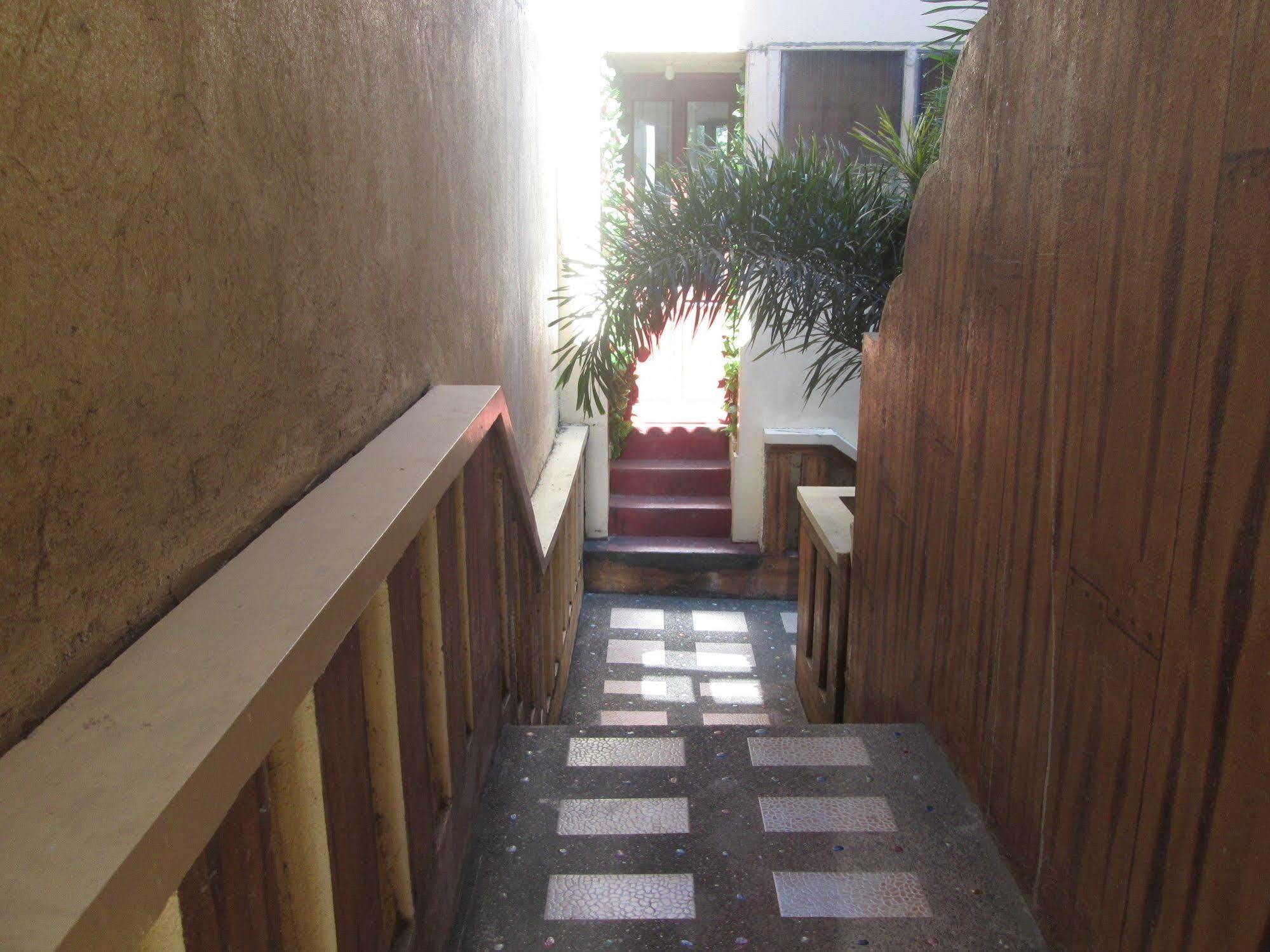 Maxima De Boracay Apartment Balabag  ภายนอก รูปภาพ